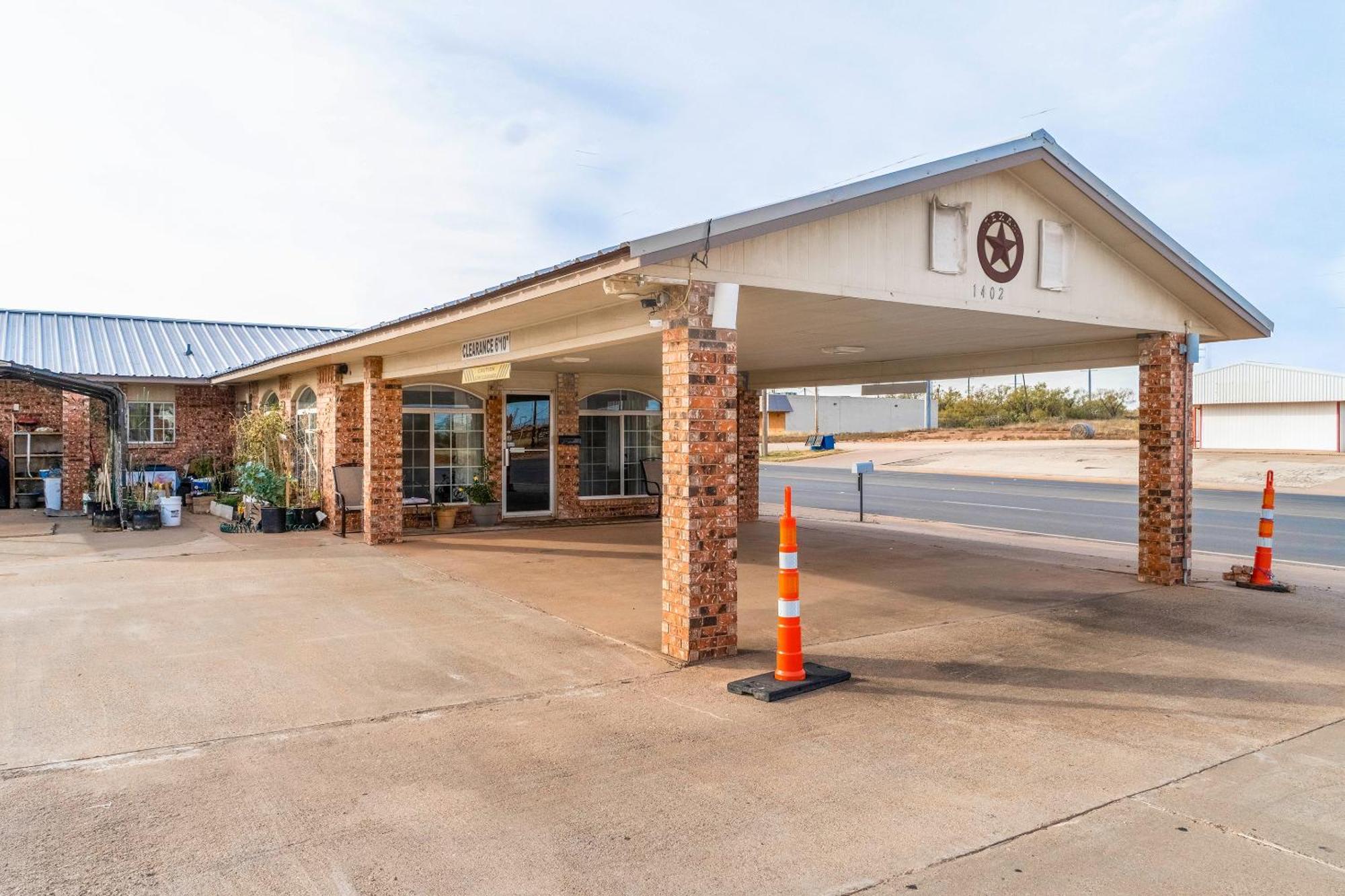 Stamford Inn By Oyo Exterior photo